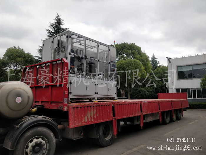 上海豪精專業(yè)生產(chǎn)中頻點(diǎn)焊機(jī)發(fā)貨現(xiàn)場！